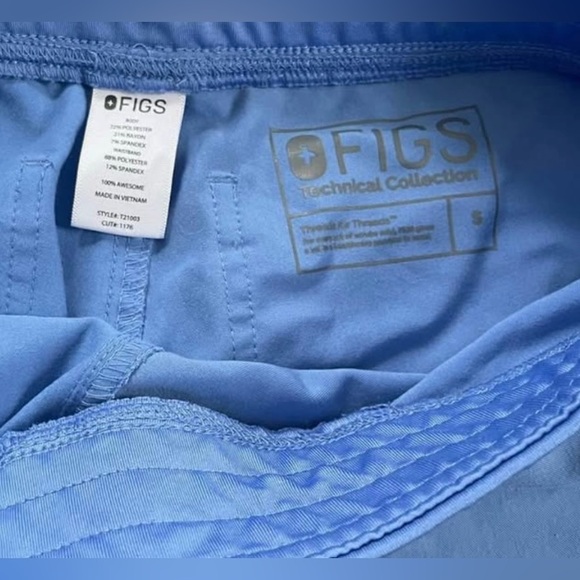 FIGS Scrub Set - Picture 6 of 6